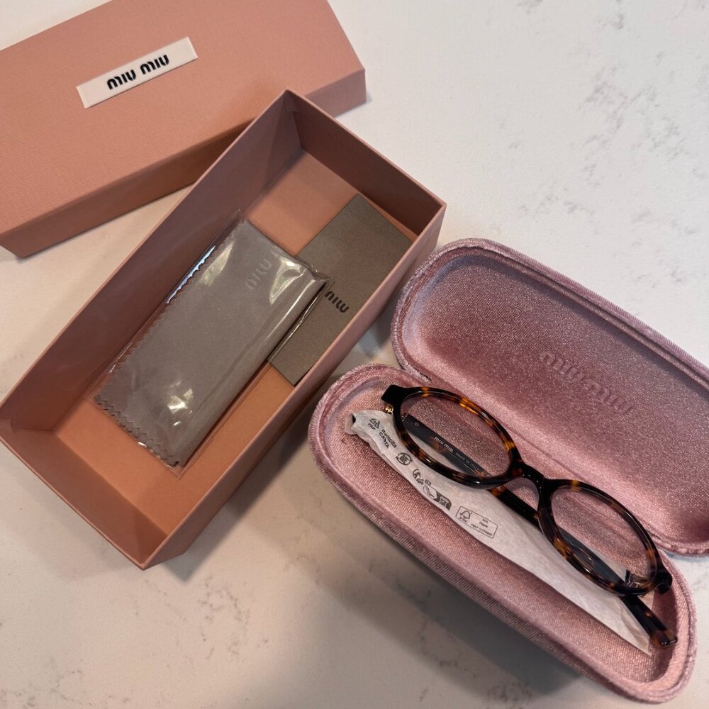 Miu miu Regard sunglasses - oval optical glasses